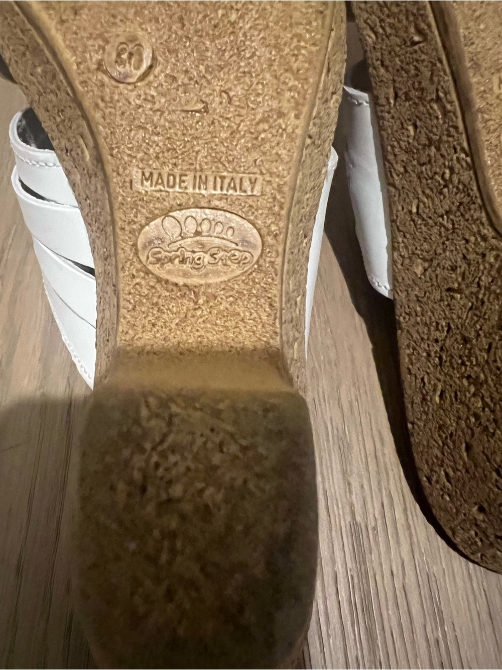MADE IN ITALY Spring Step White Floral Cutout Cork-Heel Mules EUC size 38 - Picture 6 of 7
